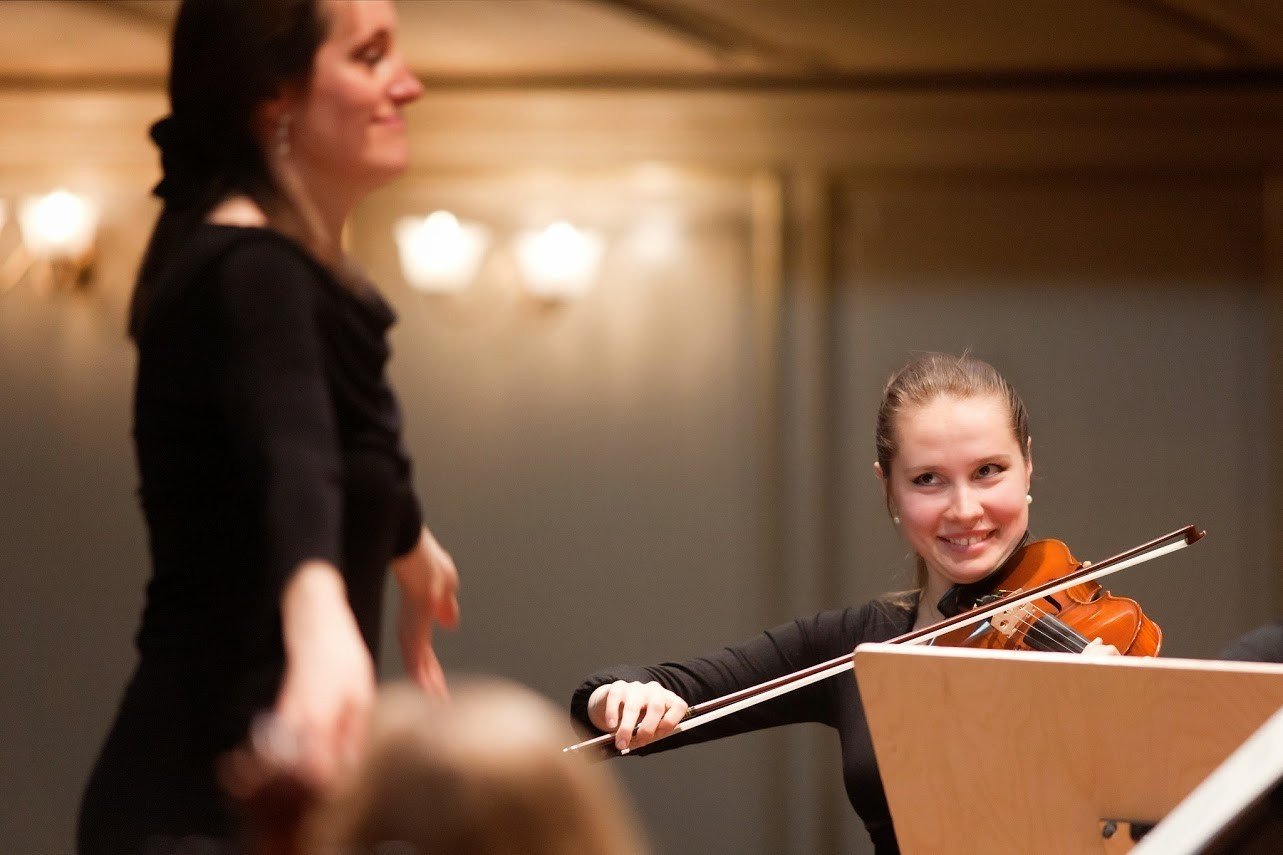Concierto en la Tonhalle de Zúrich, directora: O. Sekulic